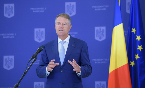 UPDATE - Iohannis: Le multumesc cetăţenilor care au mers la urne/
Victoria aparţine în primul rând democraţiei româneşti. A fost şi o victorie a dreptei din România/ PSD a pierdut unde se credea invincibil; epoca PSD trebuie să se încheie definitiv