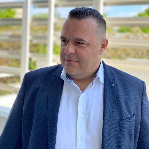Avocatul lui Daniel Tudorache: La acest moment, la biroul electoral al Sectorului 1 se întâmplă renumărarea a 9 secţii de votare. Din cele 9, 7 secţii  au diferenţe semnificative, voturile efective cu ceea ce s-a consemnat şi s-a încărcat în sistem