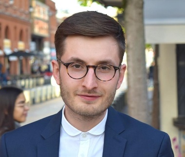 Vlad Teohari, a cărui candidatură la alegerile parlamentare a fost invalidată de către USR, contestă în instanţă lista de candidaţi pentru Diaspora a USR PLUS