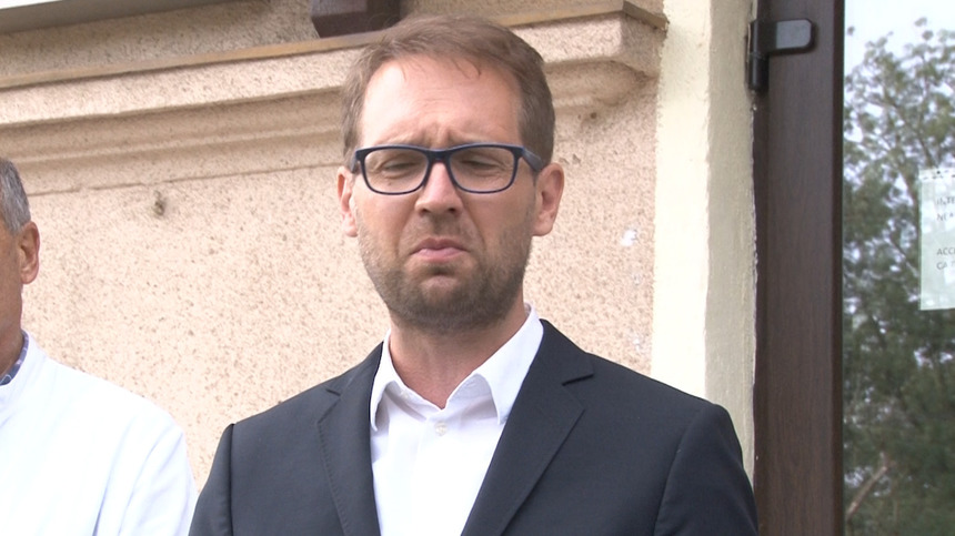 Judecătorii de la Tribunalul Timiş au amânat pronunţarea în cazul contestaţiilor depuse la validarea lui Dominic Fritz ca primar al municipiului Timişoara