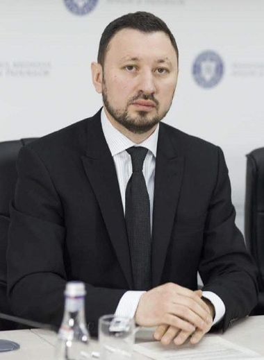 UPDATE Mircea Fechet este noul ministru al Mediului. El a depus joi jurământul la Palatul Cotroceni / Orban şi Cazanciuc, prezenţi la ceremonie