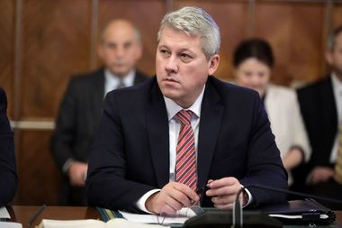 Proiectul de lege care îl are printre iniţiatori şi pe ministrul Justiţiei Cătălin Predoiu şi care propune modificări privind înregistrările folosite ca mijloace de probă într-un proces penal a fost adoptat tacit de Cameră