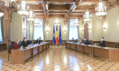 UPDATE - Kelemen Hunor:  Sunt mai multe formule pentru a asigura o stabilitate guvernamentală, dar cea mai bună şi poate singura de care putem discuta este o coaliţie guvernamentală şi parlamentară PNL, USR-PLUS şi UDMR
