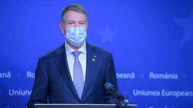 Iohannis: E evident că la negocierile PNL-USR PLUS-UDMR  trebuie discutat şi despre funcţii. Câteodată lumea crede că politicienii trebuie să discute numai despre principii. E adevărat că sunt principii, dar cineva trebuie să le pună în practică