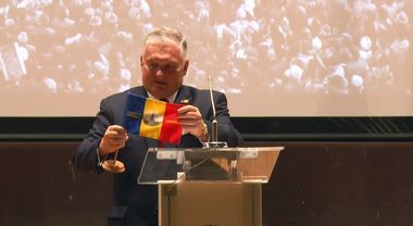 Ambasadorul SUA, Adrian Zuckerman, la comemorarea Revoluţiei din Timişoara: Acum 31 de ani aceşti oameni au fost curajoşi, şi-au dat viaţa pentru democraţie. Din păcate, ultimii zece ani nu au fost în direcţia bună