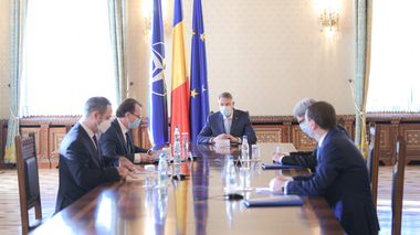 Şedinţă la Palatul Cotroceni privind stadiul construcţiei bugetului de stat
