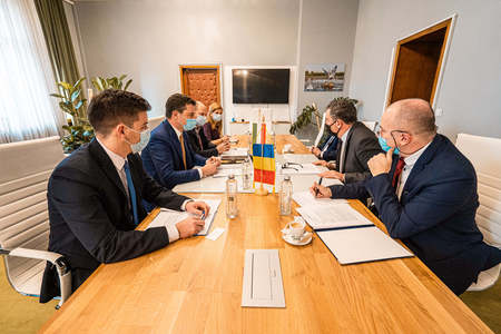 Tánczos Barna, întâlnire cu ambasadorul Ungariei la Bucureşti / Cei doi oficiali au discutat despre oportunităţi ale cooperării bilaterale în diverse domenii