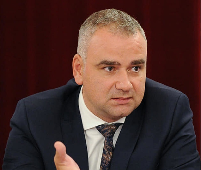 Marius Bodea, senator USR PLUS: Chirica alege colaborarea cu PSD în Consiliul Local pentru a-şi putea vedea nestingherit în continuare de şmecheriile sale imobiliare

