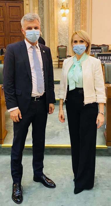 Gabriela Firea: Premierul şi ministrul de Finanţe să vină grabnic în Parlament cu bugetul de stat întârziat. Românii trebuie să ştie ce intenţii are guvernarea de dreapta cu viaţa lor