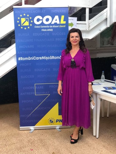PNL Piteşti acuză un consilier local al partidului de "indisciplină, încălcarea statutului şi a codului de etică" şi a votat excluderea sa din filială/ Consilierul, o femeie, s-a plâns pe Facebook de "lipsa de caracter a liderilor"