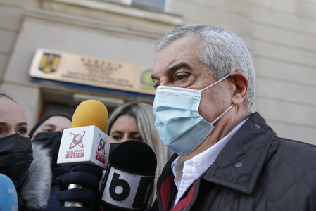 Călin Popescu-Tăriceanu, trimis în judecată de DNA în dosarul de luare de mită în care este acuzat că a pretins şi primit foloase materiale de 800.000 de dolari de la reprezentanţii unei firme austriece