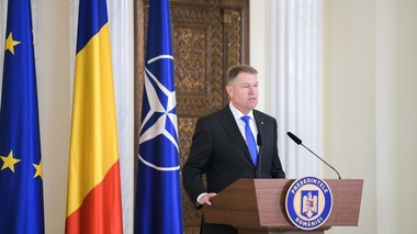 Iohannis, cu ocazia Zilei NATO: NATO a avut un rol important şi în privinţa gestionării pandemiei de COVID-19 / Voi continua să susţin consensul transpartinic în alocarea procentului de 2% din PIB pentru apărare, contribuind astfel la consolidarea NATO

