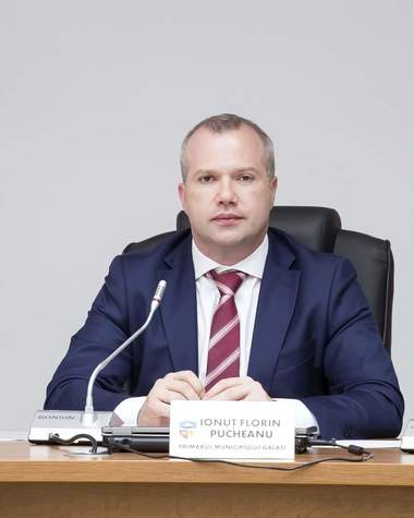 Primarul din Galaţi acuză Guvernul că trimite prea puţine doze de vaccin şi cere transparentizarea modului de distribuire a dozelor în teritoriu

