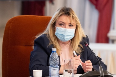 Anca Dragu: De Ziua Naţională a egalităţii de şanse, nu uitaţi că numărul victimelor violenţei domestice creşte de la un an la altul, nu uitaţi că victimele traficului de persoane există şi trăiesc adevărate tragedii