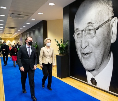 Negocieri la Bruxelles pentru Planul Naţional de Redresare şi Rezilienţă / Premierul şi mai mulţi miniştri discută cu oficialii europeni despre priorităţile României 