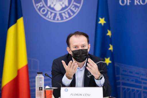 UPDATE -Cîţu: De la 1 iunie, creşte la 1.000 numărul de participanţi la evenimentele în aer liber, cu condiţia să fie vaccinaţi, trecuţi prin boală sau cu test. Noi condiţii pentru nunţi / Creşte gradul de ocupare pentru hotelurile de pe litoral