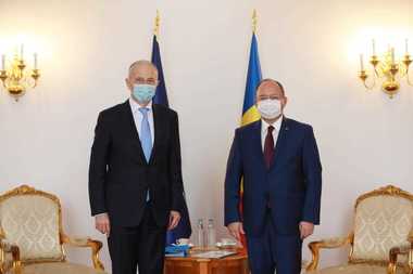 Bogdan Aurescu, întâlnire cu secretarul general adjunct al NATO, Mircea Geoană – Şeful diplomaţiei române a reafirmat angajamentul României pentru o Alianţă mai puternică, atât din punct de vedere politic, cât şi militar, activă şi relevantă 