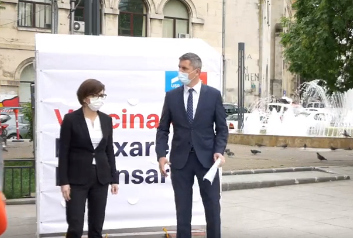 UPDATE - Dan Barna, la lansarea campaniei USR-PLUS de încurajare a vaccinării: nu există altă soluţie decât vaccinarea / Cui se adresează campania  - VIDEO