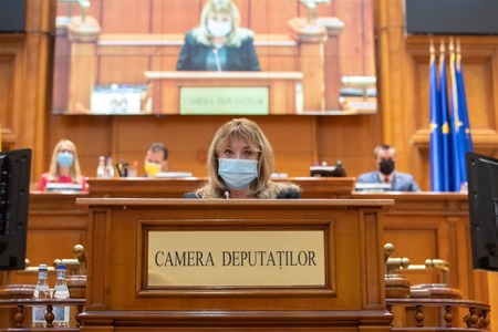 Anca Dragu, la comemorarea Pogromului de la Iaşi: Şedinţa solemnă a Parlamentului simbolizează omagiul nostru adus evreilor ieşeni, victime nevinovate