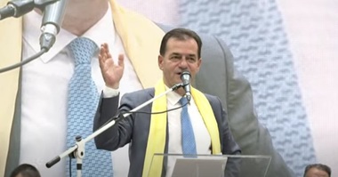UPDATE - Orban, la PNL Teleorman: Eu nu trebuie să-mi fac campanie. Decideţi judecând fiecare candidat după ceea ce a făcut, ceea ce propune şi după garanţiile pe care le oferă / Sunt onorat de votul unanim pentru susţinerea candidaturii mele