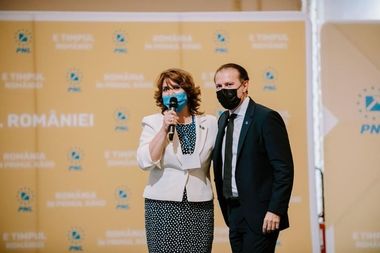 Monica Anisie: În lupta internă din PNL nu există învingători şi învinşi / Este jenant şi obositor ca zi de zi să nu faci altceva decât să acuzi / Dragi colegi, ajunge


