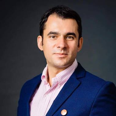Senator USR PLUS: Decizia Administraţiei Prezidenţiale de a trimite legea către re-examinare, dincolo de argumentele superficiale invocate, reprezintă o decizie politică de a ţine captive şcolile în mâinile filialelor politice de judeţ