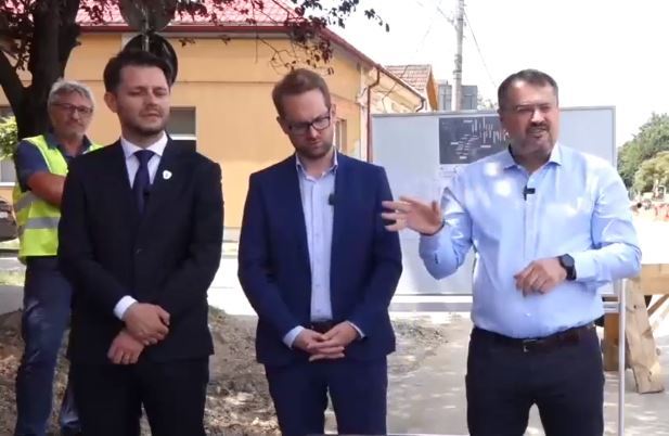 Cristian Ghinea: Este destul de enervant că în campania internă din PNL suntem folosiţi noi ca sac de box/ În 28 august vom avea o primă discuţie despre ce vom face mai departe