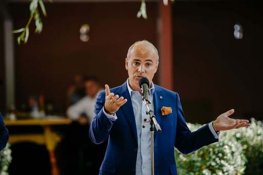 Rareş Bogdan: În politică e altfel ca în business sau în presă. Nu poţi de unul singur, chiar de ai fi Ronaldo, Messi sau Hagi, nu poţi decât într-o echipă