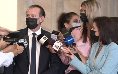 Florin Cîţu, întrebat cât e preţul unei franzele: Nu pot să spun. Nu mănânc pâine