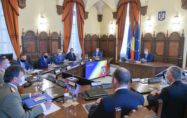 CSAT a discutat situaţia din Afganistan şi a decis activarea Comitetului interministerial Coaliţia Naţională pentru Integrarea Refugiaţilor / MAI va evalua capacitatea de preluare a refugiaţilor, a azilanţilor şi posibilitatea de extindere a acesteia
