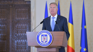 Iohannis: Solicit USR PLUS să cumpănească foarte bine implicaţiile asocierii cu obiectivele promovate de AUR şi să pună punct acestor gesturi politice iresponsabile, să îşi respecte electoratul şi să se întoarcă la masa dialogului