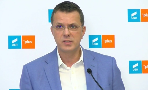 Moşteanu: Moţiunea nu poate fi citită, nu poate ajunge la vot în plen pentru că Florin Cîţu se agaţă cu dinţii şi cu ghearele de scaunul de la Palatul Victoria. Este ţinut în viaţă pe perfuzii din punct de vedere politic 