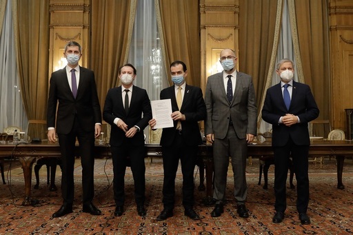 Rezoluţie propusă Consiliului Naţional al PNL - USR PLUS să denunţe „colaborarea” cu AUR şi să revină la dialogul cu PNL, „fără precondiţii inacceptabile”