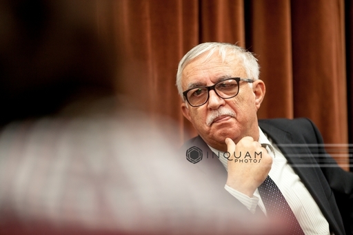 INTERVIU -  Augustin Zegrean: După Constituţie, Parlamentul trebuie să fie de acord doar cu miniştrii care vin noi în guvern. Guvernul nu cade dacă Parlamentul nu aprobă noile propuneri de miniştri

