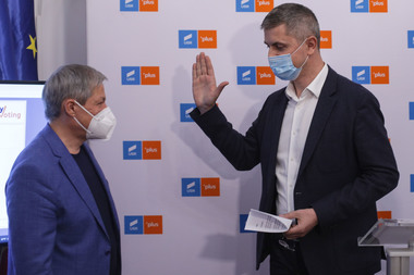 UPDATE - Barna: Deşi avem acest rezultat care nu mă bucură în mod particular, continuu să spun şi să îi mulţumesc lui Dacian Cioloş pentru faptul că USR PLUS a fost decizia corectă şi necesară/ Rămân în proiect şi voi contribui cu toată forţa