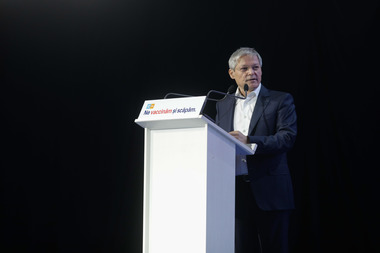 Dacian Cioloş: USR PLUS nu va susţine un guvern minoritar PNL condus de Florin Cîţu. Dacă pentru liberali e mai important Cîţu decât o majoritate funcţională, atunci să găsească o soluţie de susţinere cu PSD sau cu AUR