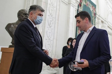 Marcel Ciolacu, după succesul moţiunii de cenzură: Decizia este că vom merge la alegeri anticipate, mingea este la preşedintele României, putem avea un guvern de specialişti, până în martie”
