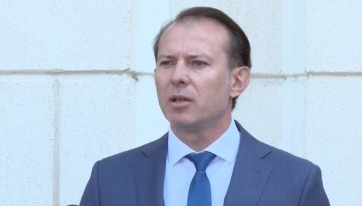 Cîţu, la 6 ani de la incendiul din Colectiv: Am aprins astăzi o lumânare în memoria celor care au pierit la Colectiv, aşa cum fac an de an. Este perioada în care îmi aduc aminte, inevitabil, de acea noapte în care am fost acolo