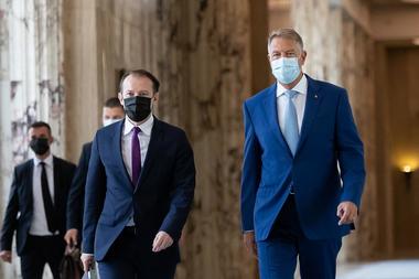 Tensiuni în PNL înaintea deciziei de a guverna cu PSD sau cu USR. Iohannis presează pentru alianţă cu PSD. Scenariu luat în calcul: Guvern cu social-democraţii, Nicolae Ciucă - premier, Florin Cîţu - preşedintele Senatului - surse