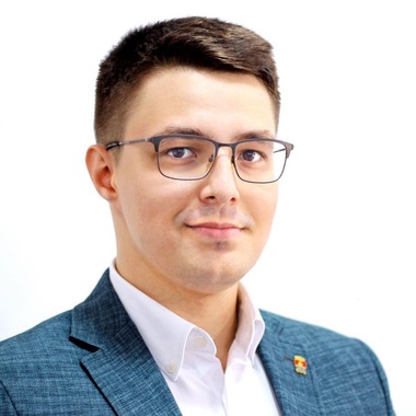 UPDATE - Viceprimarul USR al Bacăului a fost exclus din partid. Primarul Stanciu-Viziteu îl acuză de pact cu PSD - surse / Viceprimarul anunţă că va contesta decizia / Ghingheş îl acuză pe primar de înţelegere cu Pro România şi de mai multe ilegalităţi
