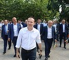 Negocierile pentru premier nu au ajuns la un consens, o nouă discuţie va avea loc marţi. Conducerea PNL se reuneşte pentru a se exprima pe varianta rotaţiei premierilor - surse