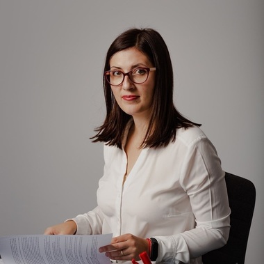 Monica Berescu, deputat USR, după ce amendamentul său privind alegerea conducerii ANCOM din rândul persoanelor cu experienţă a căzut la vot: PNL şi PSD resping procedurile de selecţie deschise şi transparente