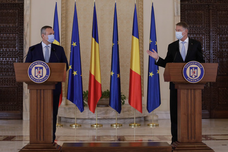 UPDATE - Klaus Iohannis anunţă oficial desemnarea lui Nicolae Ciucă pentru funcţia de premier / Şeful statului a semnat decretul - VIDEO, FOTO