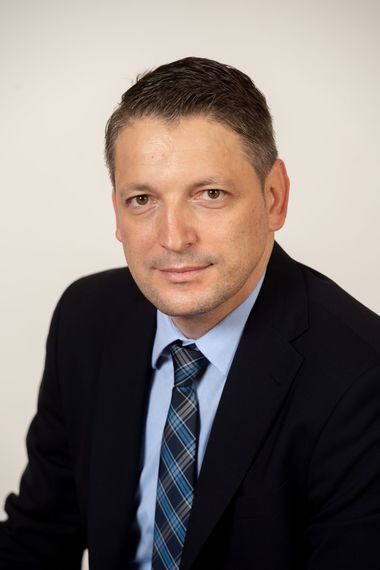UPDATE - Lista finală a miniştrilor PSD din Cabinetul Ciucă / Marius Humelnicu, la Ministerul Economiei - surse / Ciolacu: PSD a decis să-şi asume răspunderea şi să pună capăt acestei crize politice