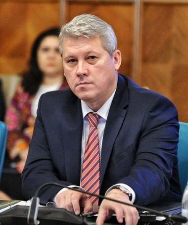 Cătălin Predoiu, ministrul propus la Justiţie, aviz favorabil în comisii / Despre desfiinţarea SIIJ: Este o chestiune care dezbină, un măr al discordiei / România ocupă un loc ruşinos privind traficul de persoane în Europa, acest lucru nu poate fi tolerat