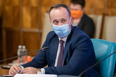 Ministrul Finanţelor anunţă că astăzi va fi adoptată rectificarea bugetară: Salariile din sănătate şi din întreg sistemul bugetar, pensiile şi toate drepturilor cetăţenilor vor fi plătite fără probleme până la sfârşitul anului