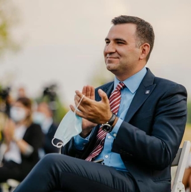 Cristian Băcanu: Eliminarea cotei unice de impozitare este imposibilă cu PNL la guvernare /  Am arunca mediul de afaceri în aer/ Ar duce la muncă la negru, la pierderea investitorilor şi la creşterea suplimentară a preţurilor 