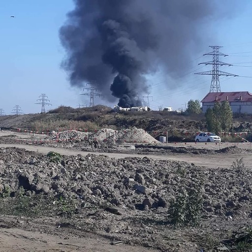 USR, iniţiativă legislativă care înăspreşte legislaţia de mediu: Pedepse de până la 3 ani de închisoare pentru îngroparea, arderea sau incendierea deşeurilor / Peste 29.000 de români mor prematur, anual, din cauza poluării