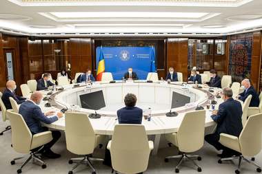 Nicuşor Dan: Răspunsul Guvernului privind subvenţia pentru termoficare va veni odată cu bugetul pentru 2022 şi am încredere că Bucureştiul va fi ajutat / Am văzut deschidere din partea miniştrilor / Discuţiile despre preţul pentru termoficare continuă 