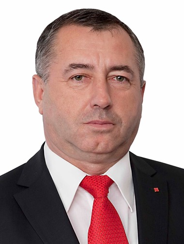 Omul de afaceri Victor Roman, propus de PSD Vrancea pentru funcţia de prefect / Roman, fost deputat, a avut decizie definitivă a Înaltei Curţi care i-a interzis să deţină funcţii publice timp de trei ani